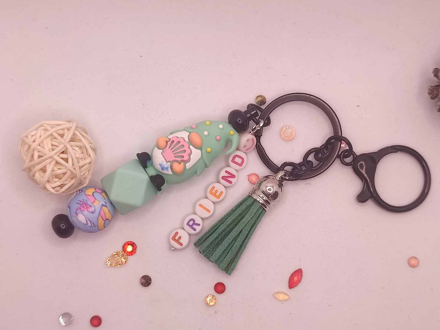 Porte clés avec prénom + perles silicone