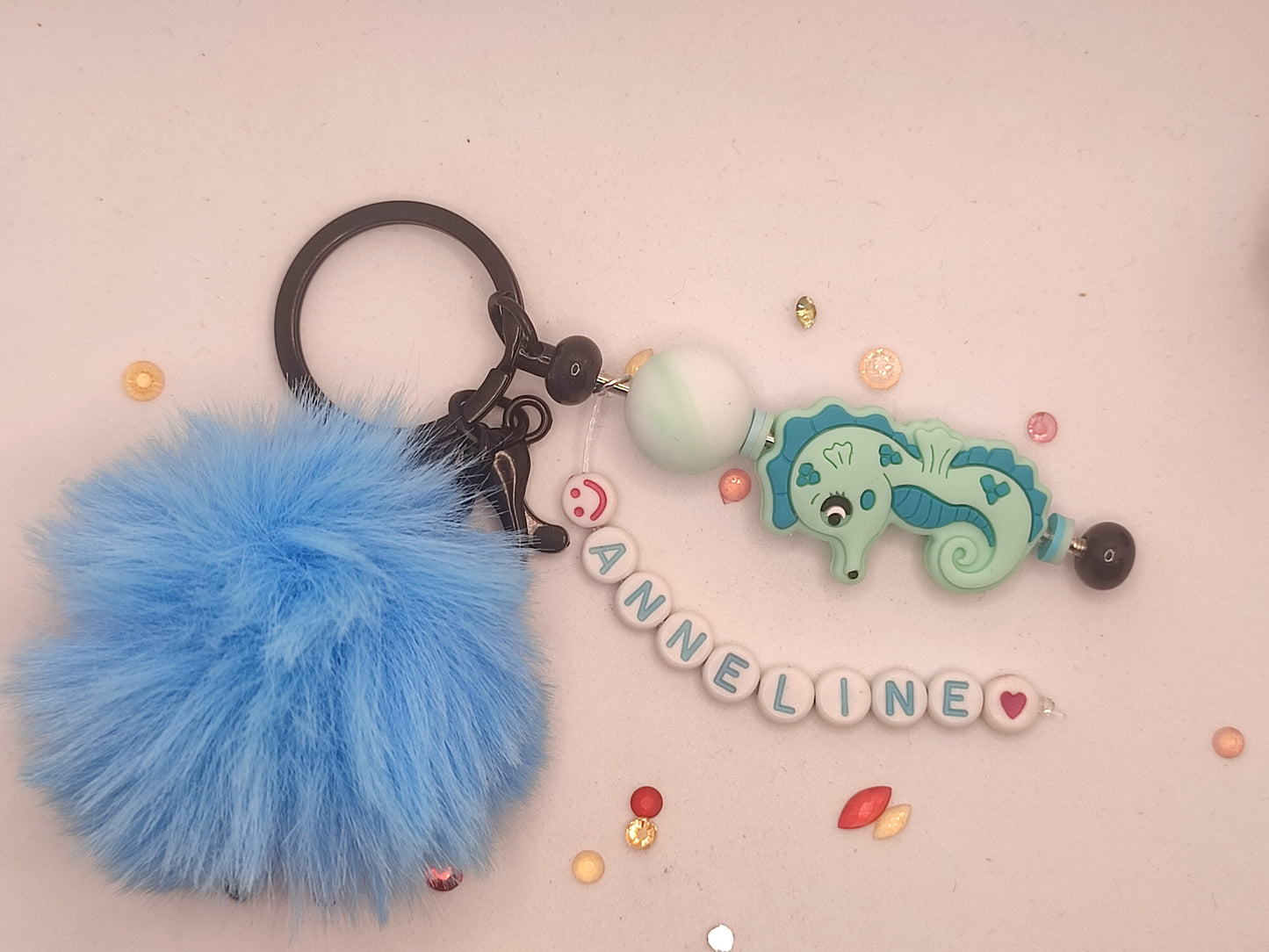 Porte clés avec prénom + perles silicone