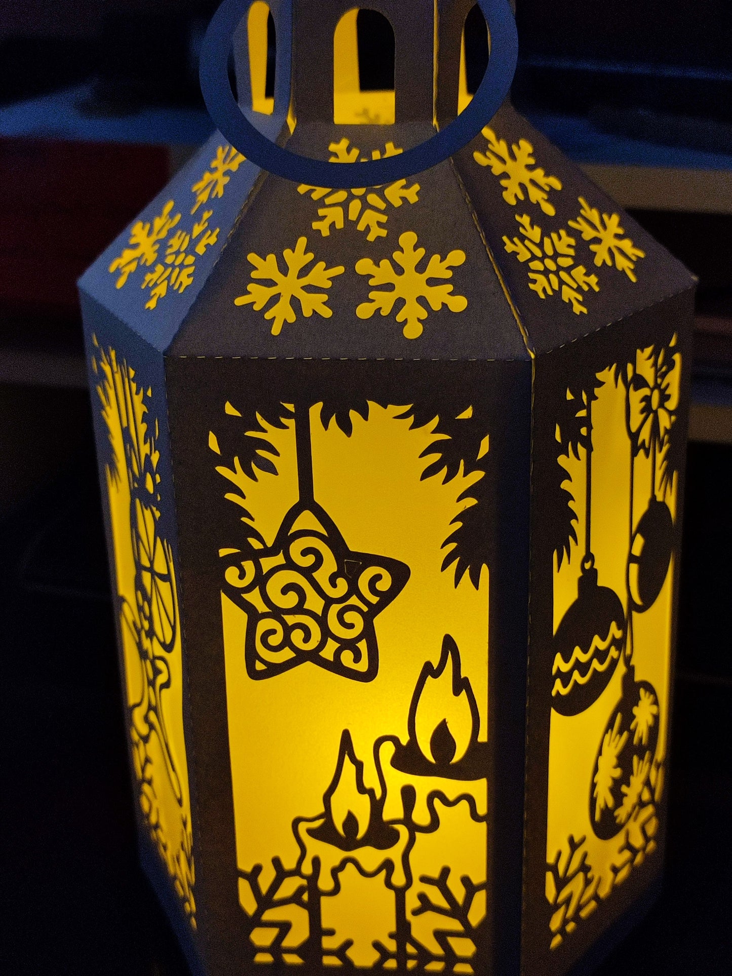 Lanterne de Noël (prête à monter)